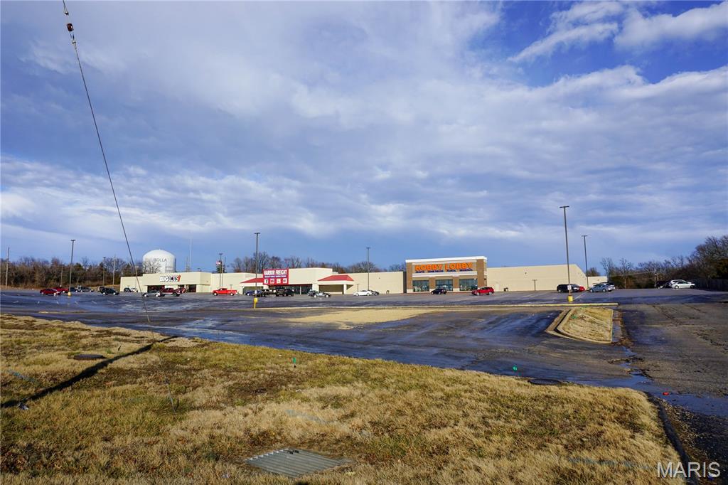 M & M Subdivision - Commercial Sale