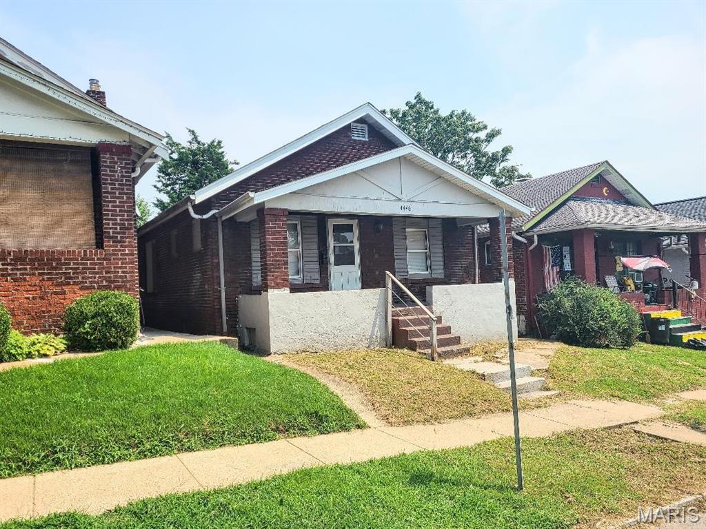 4446 Kenneth Place