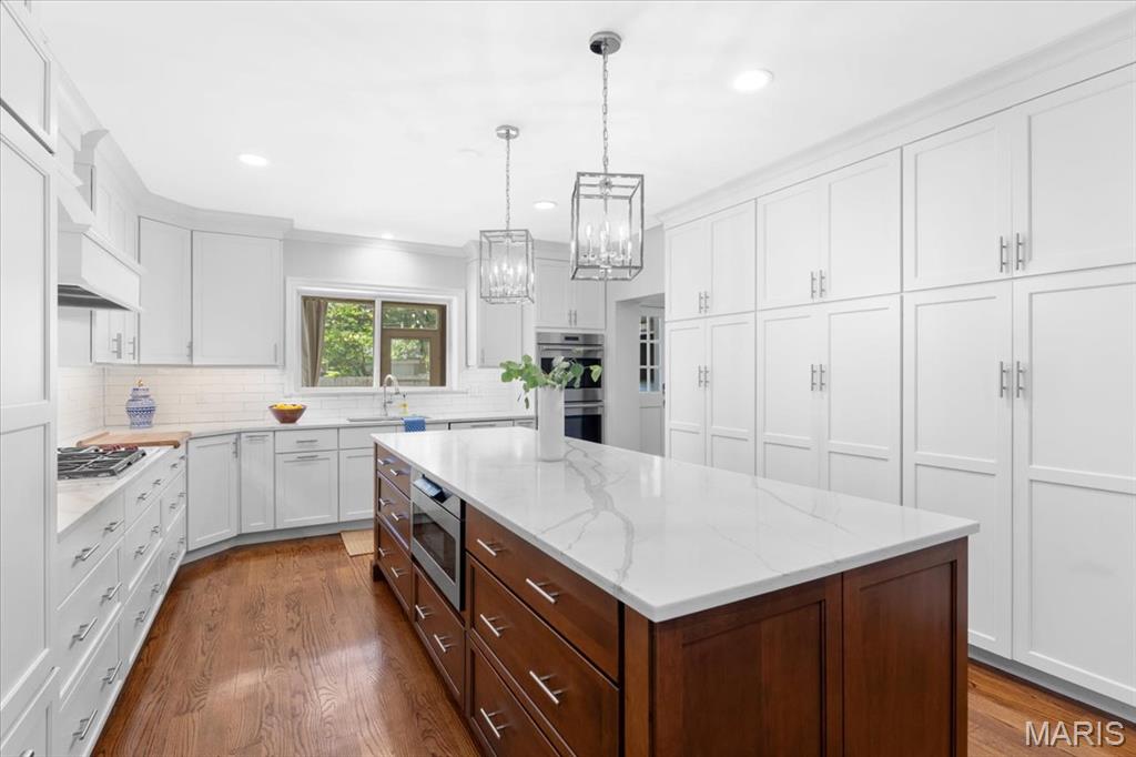 Davis Place - Residential