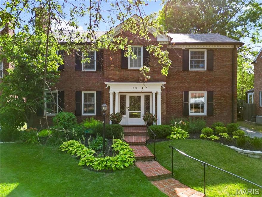 Situated in the highly desirable Davis Place neighborhood, this beautifully renovated 4-bedroom, 3.5-bath home seamlessly blends timeless style with modern comfort. Inside, you’ll find spacious living and dining areas, a stunning  kitchen equipped with Sub-Zero and Wolf appliances, and multiple gathering spaces ideal for both everyday living and entertaining. Upstairs, the primary suite features a private bath and dual closets. Two additional bedrooms share a Jack and Jill bath, while the fourth bedroom enjoys its own private en suite. Step outside to a private backyard retreat with an inground pool and expansive patio, perfect for summer entertaining and relaxing. A full basement with sump pump offers generous storage. With its flexible layout, refined finishes, and prime location, this home suits a variety of lifestyles and is ready to impress.