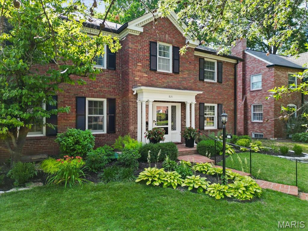 Davis Place - Residential