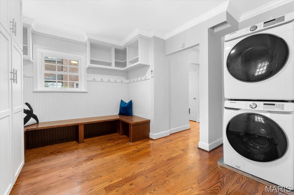 Davis Place - Residential