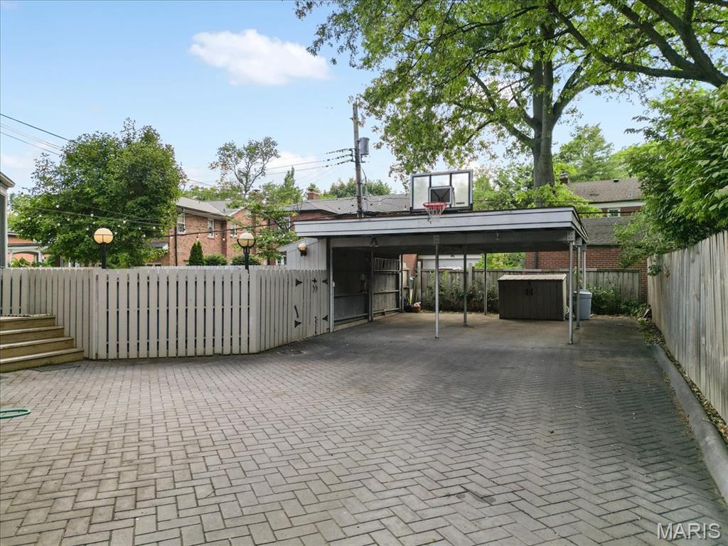 Davis Place - Residential