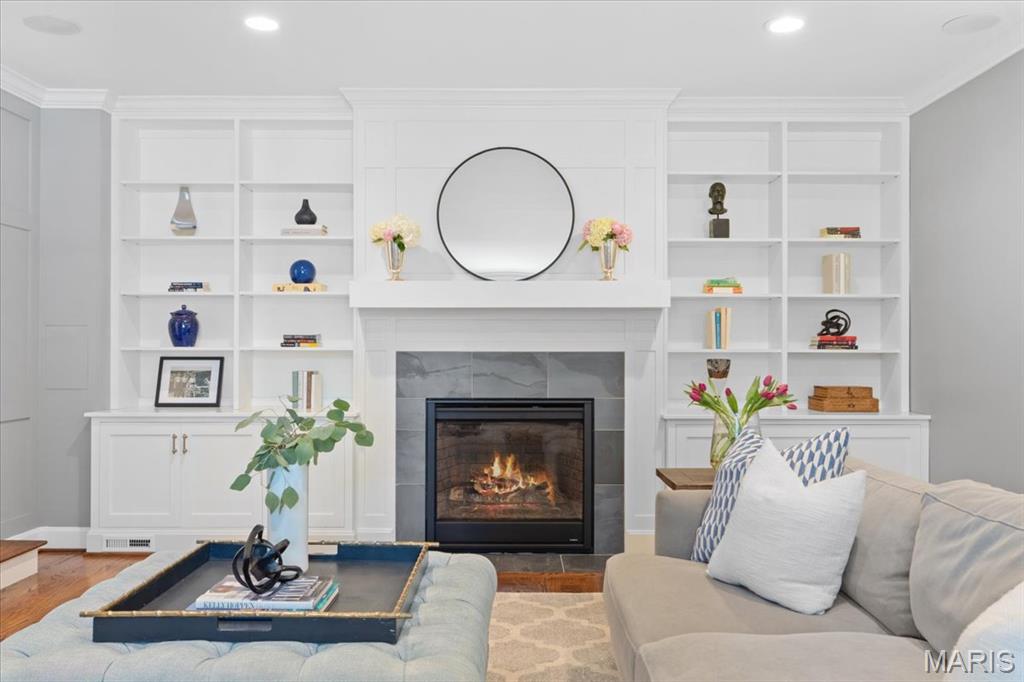 Davis Place - Residential