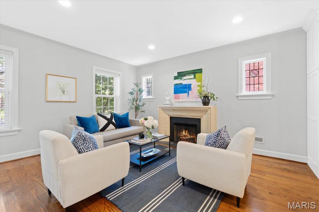 Davis Place - Residential