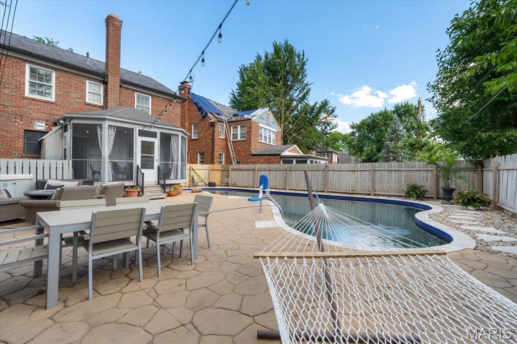 Davis Place - Residential