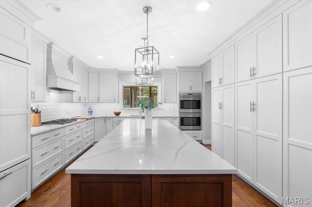 Davis Place - Residential