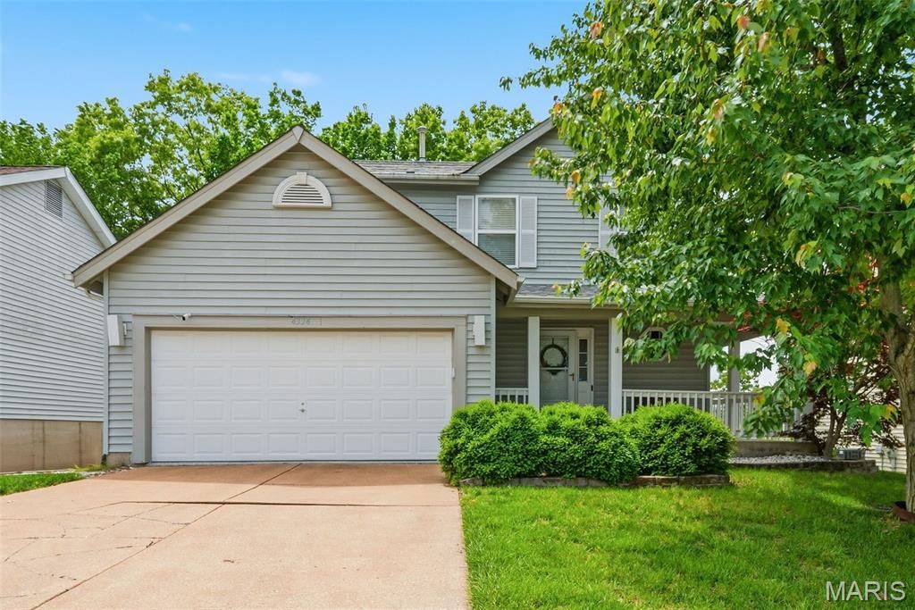 Photo of 4334 Southview Way Drive, St Louis, MO 63129 (MLS # 26028803)