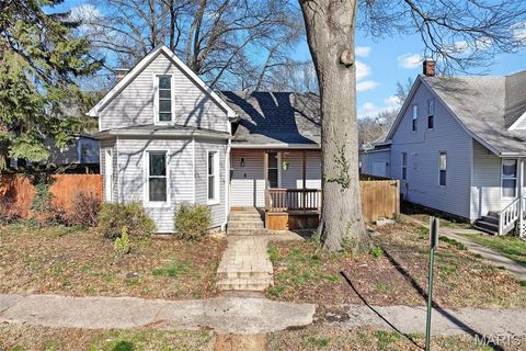 1109 La Salle Street Belleville IL 62221