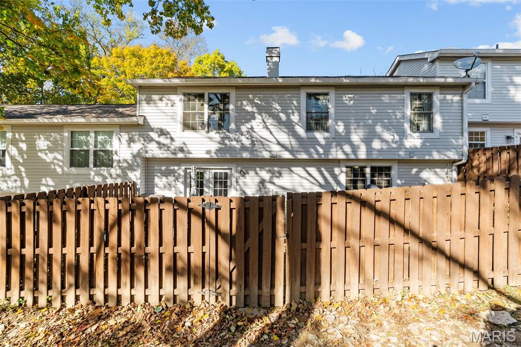 Woodlake Village Condo 8 - Residential