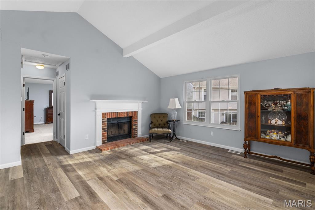 Woodlake Village Condo 8 - Residential