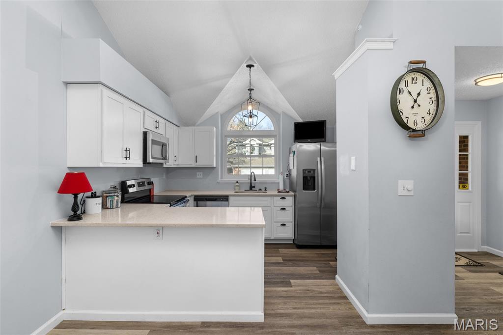 Woodlake Village Condo 8 - Residential