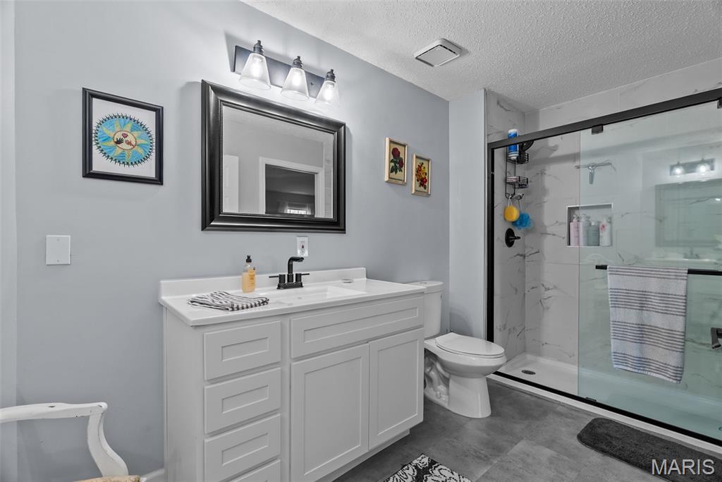 Woodlake Village Condo 8 - Residential