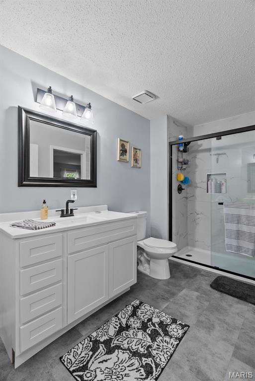 Woodlake Village Condo 8 - Residential