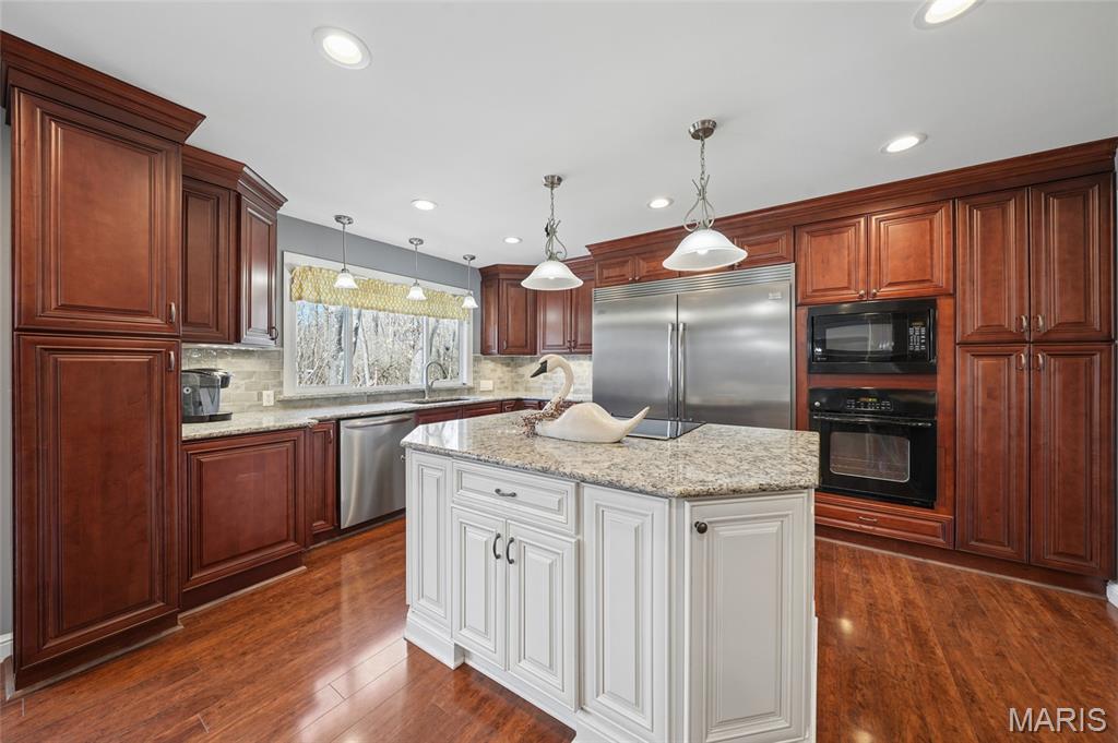 Clayton Oaks - Residential