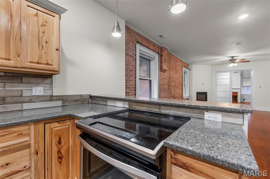 n/a - Commercial Sale