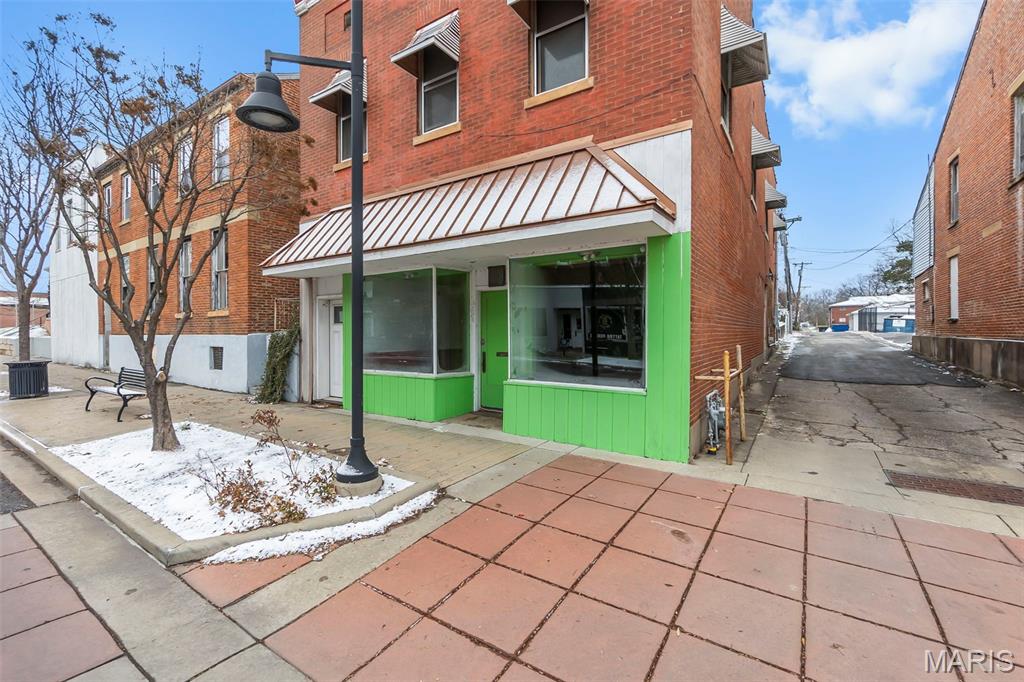 n/a - Commercial Sale