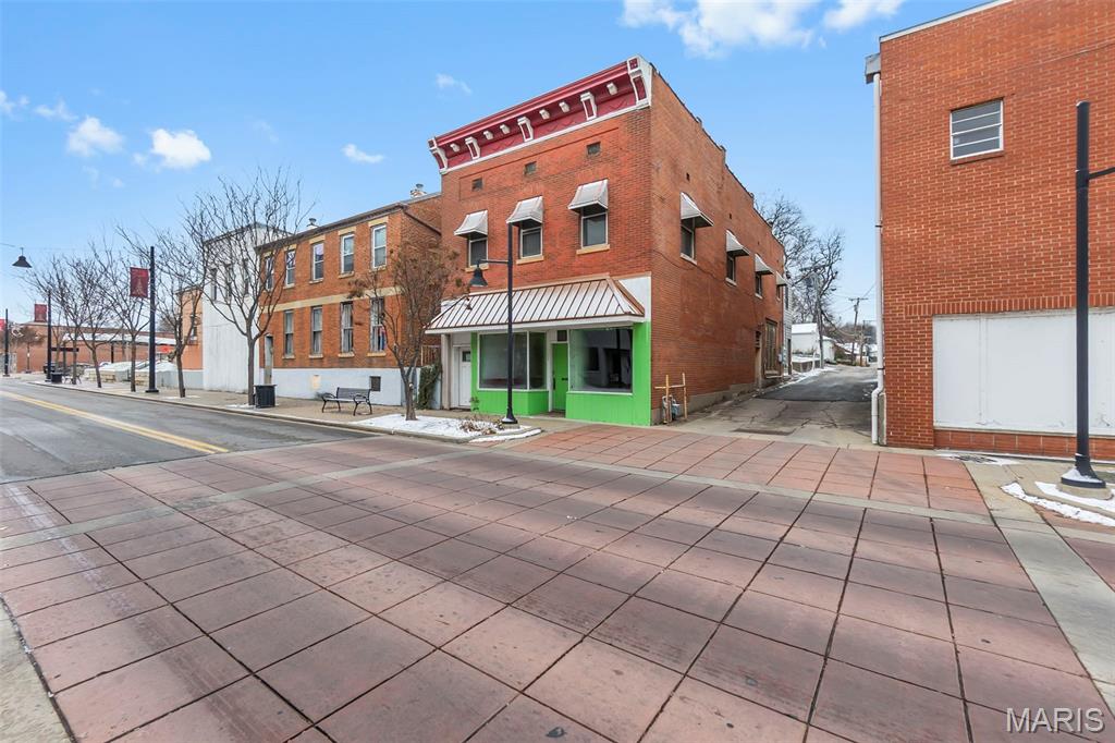 n/a - Commercial Sale