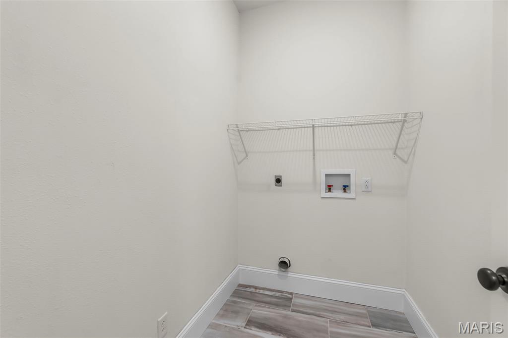 n/a - Commercial Sale