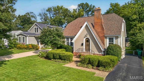 Tiny photo for 222 Central Avenue, Webster Groves, MO 63119 (MLS # 26049595)