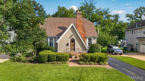 Photo of 222 Central Avenue, Webster Groves, MO 63119 (MLS # 26049595)