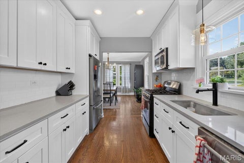 Tiny photo for 222 Central Avenue, Webster Groves, MO 63119 (MLS # 26049595)