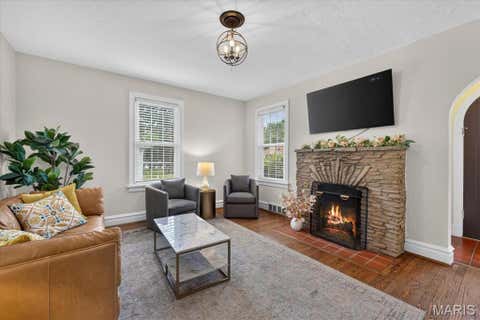 Tiny photo for 222 Central Avenue, Webster Groves, MO 63119 (MLS # 26049595)
