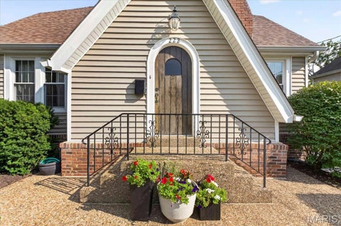 Tiny photo for 222 Central Avenue, Webster Groves, MO 63119 (MLS # 26049595)