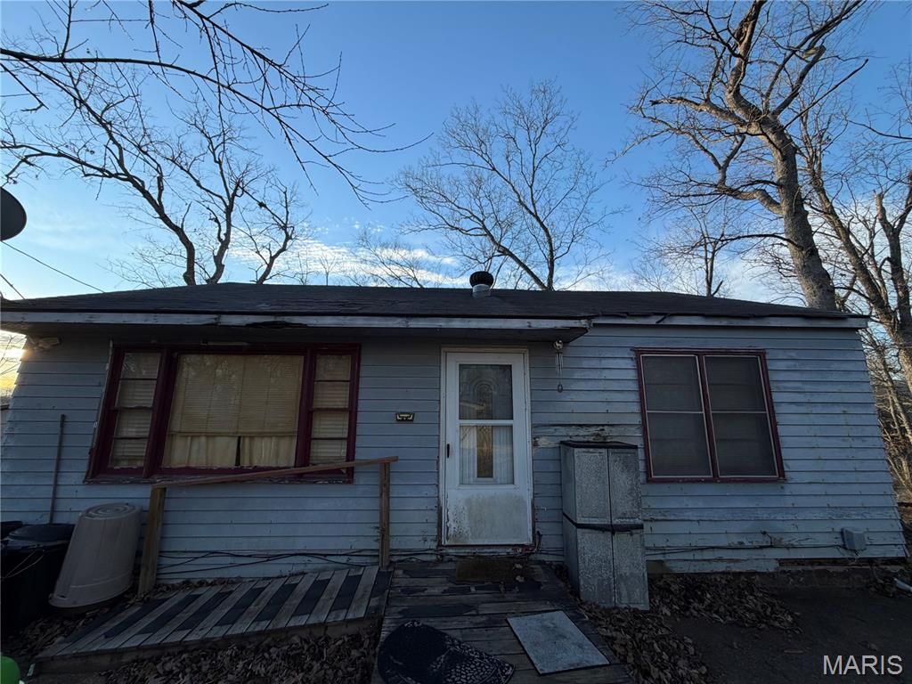 Photo of 7221 N Shore Drive, Robertsville, MO 63072 (MLS # 26003375)