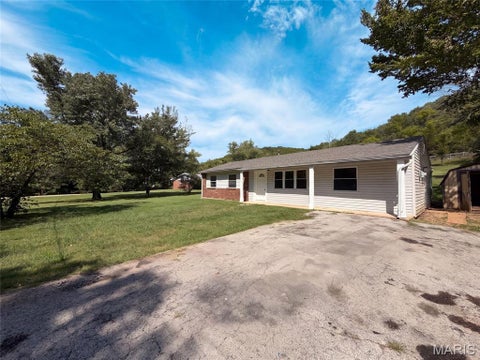 Photo of 6436 Kathy Drive, High Ridge, MO 63049 (MLS # 26059896)