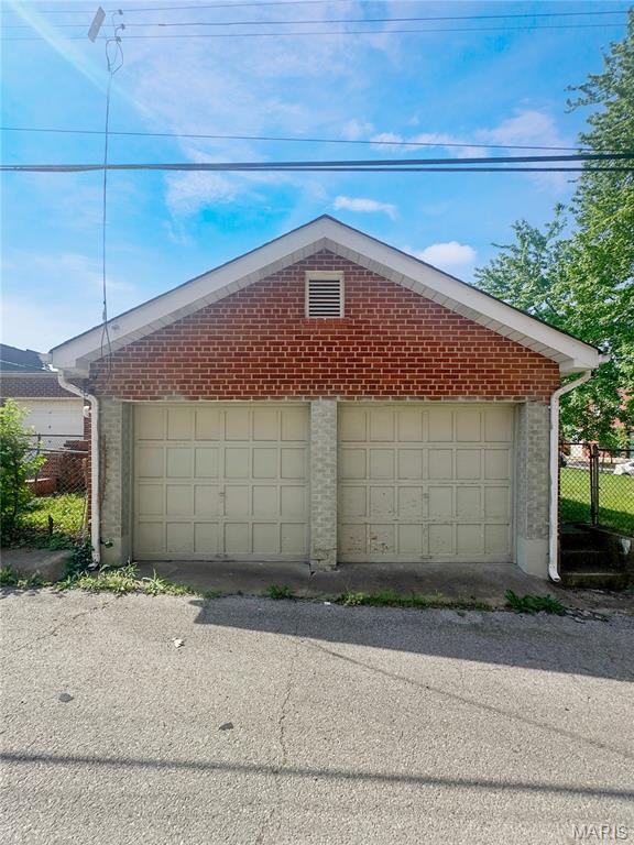 St Louis Commons Add - Residential