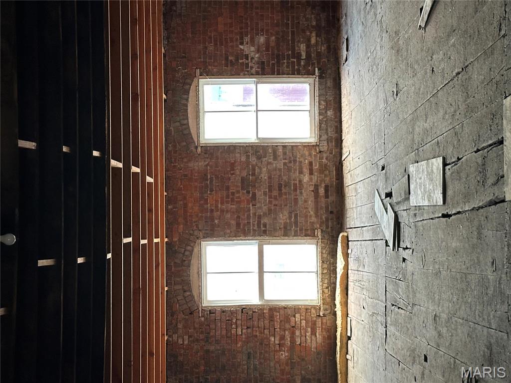 City/Hannibal - Commercial Sale