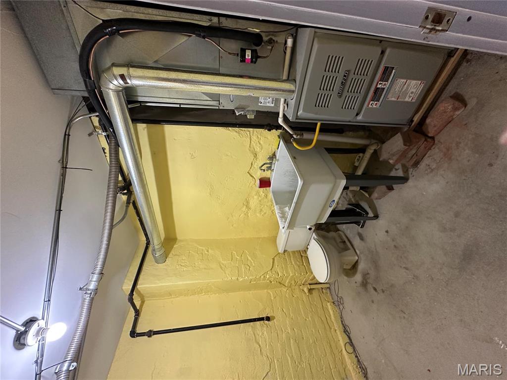 City/Hannibal - Commercial Sale