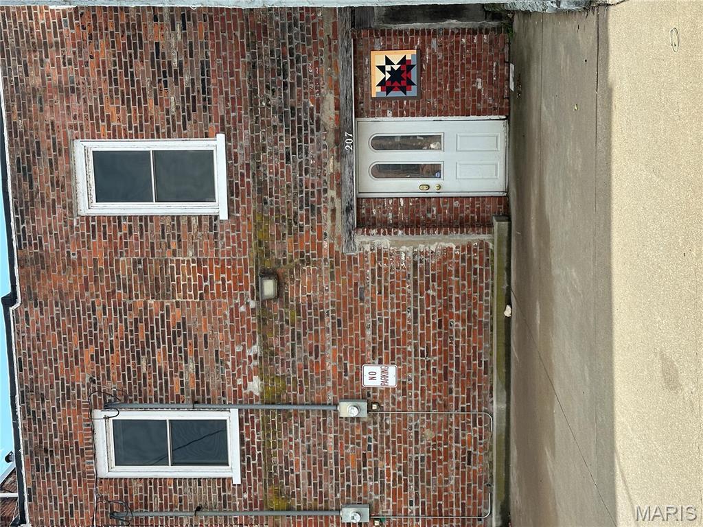 City/Hannibal - Commercial Sale