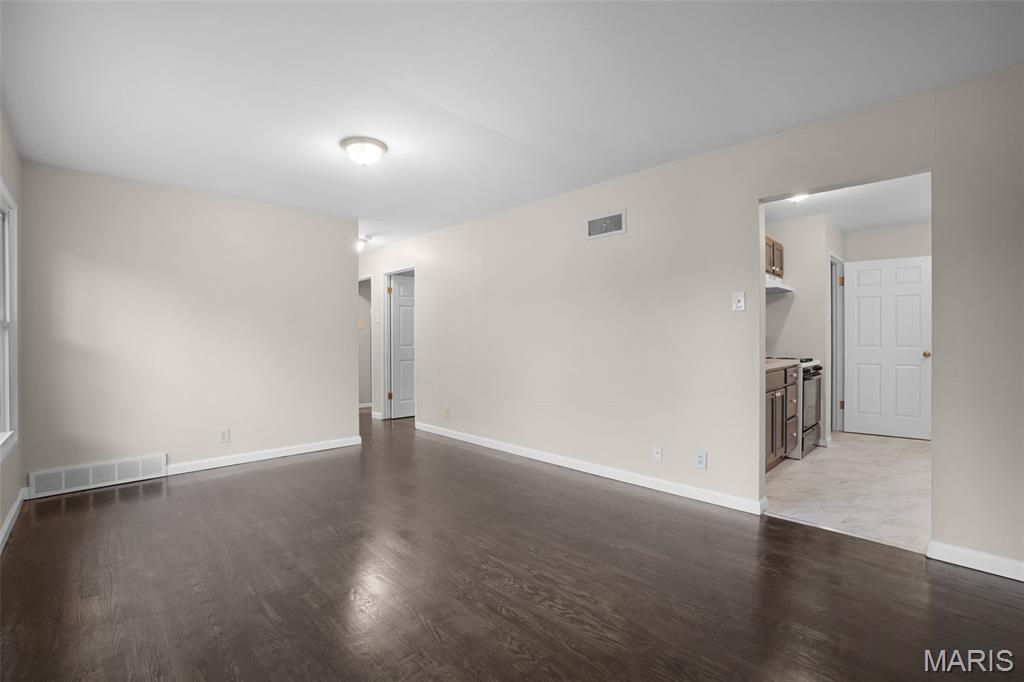 10140 Dellridge Lane