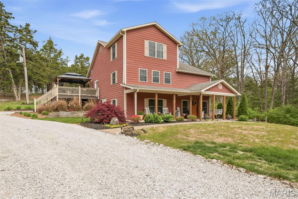 35 Dyer Road