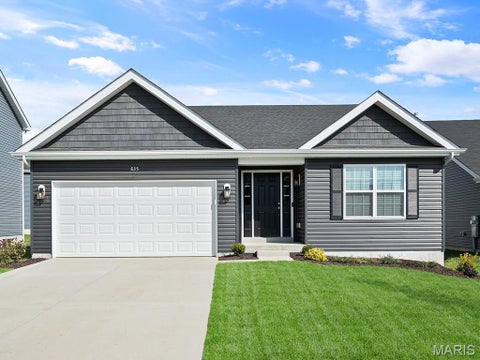 Photo of 2347 Fernau Court, Florissant, MO 63031 (MLS # 26057222)