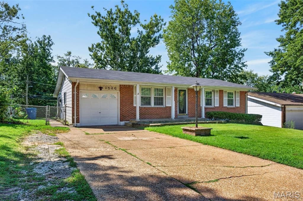1526 St Ives