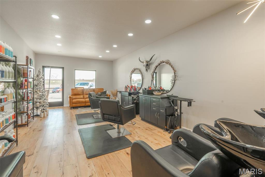 non-subdivision - Commercial Sale