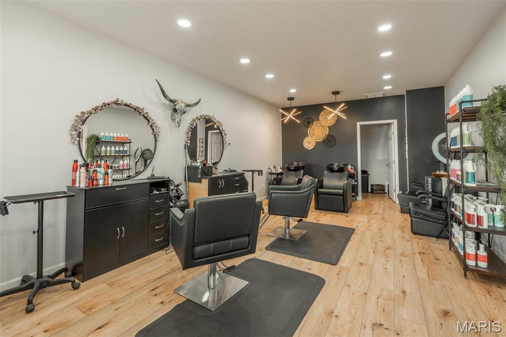 non-subdivision - Commercial Sale