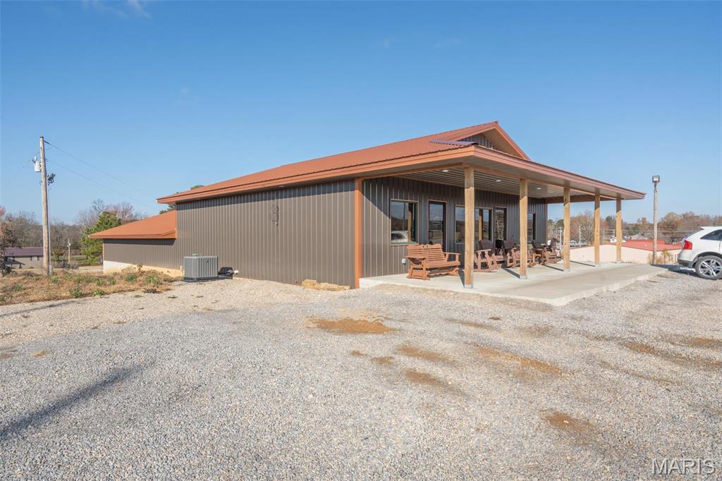 non-subdivision - Commercial Sale