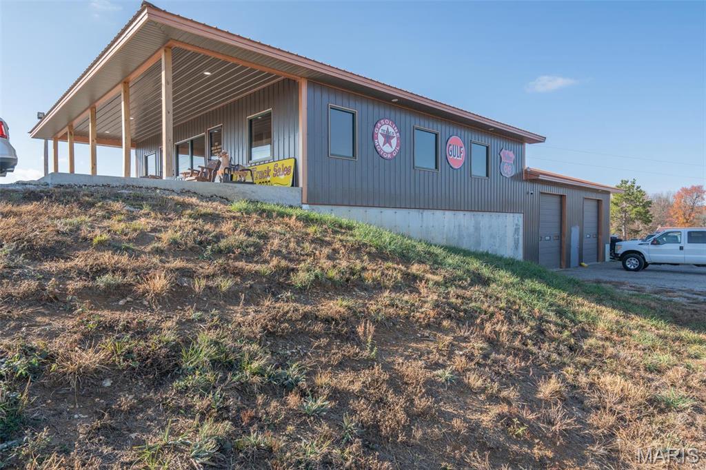 non-subdivision - Commercial Sale