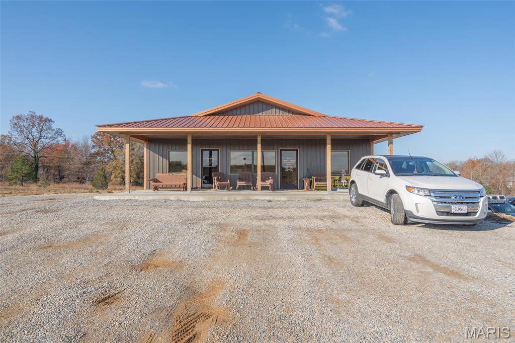 non-subdivision - Commercial Sale