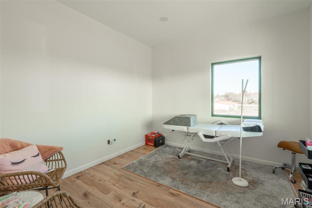 non-subdivision - Commercial Sale