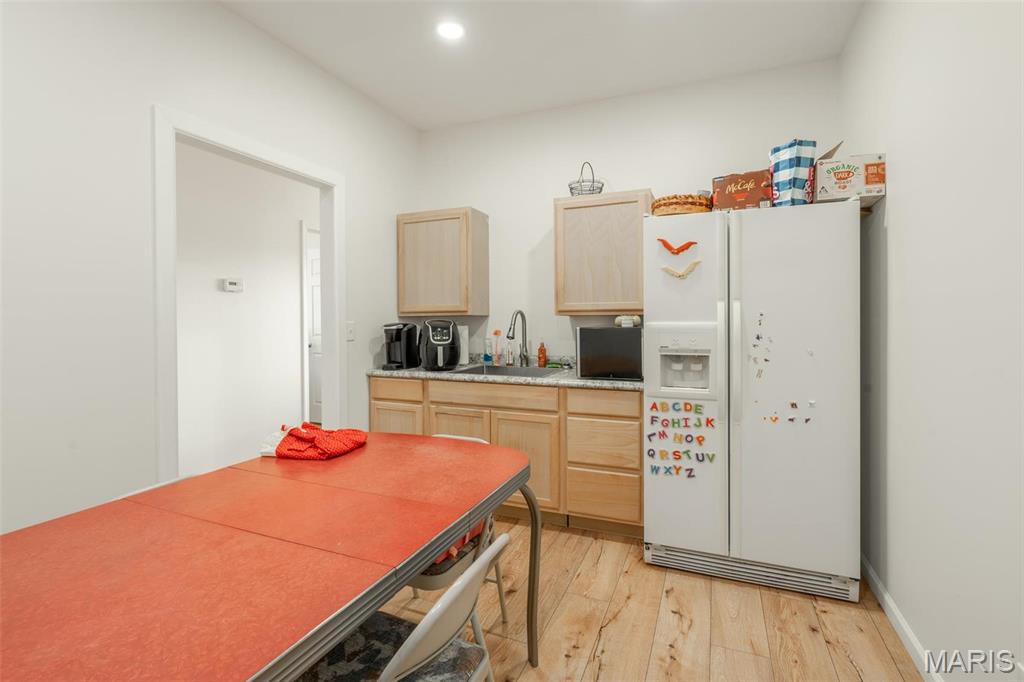 non-subdivision - Commercial Sale