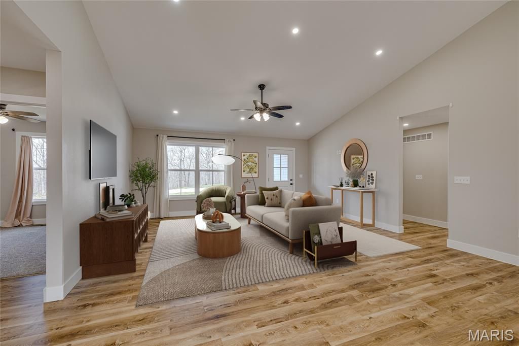 Photo of 518 Rue Lamande, Bonne Terre, MO 63628 (MLS # 26021115)