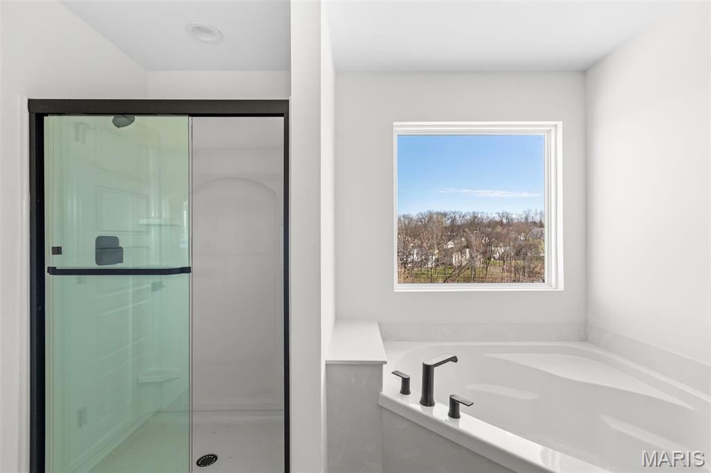 Hawk Ridge Estate - Residential