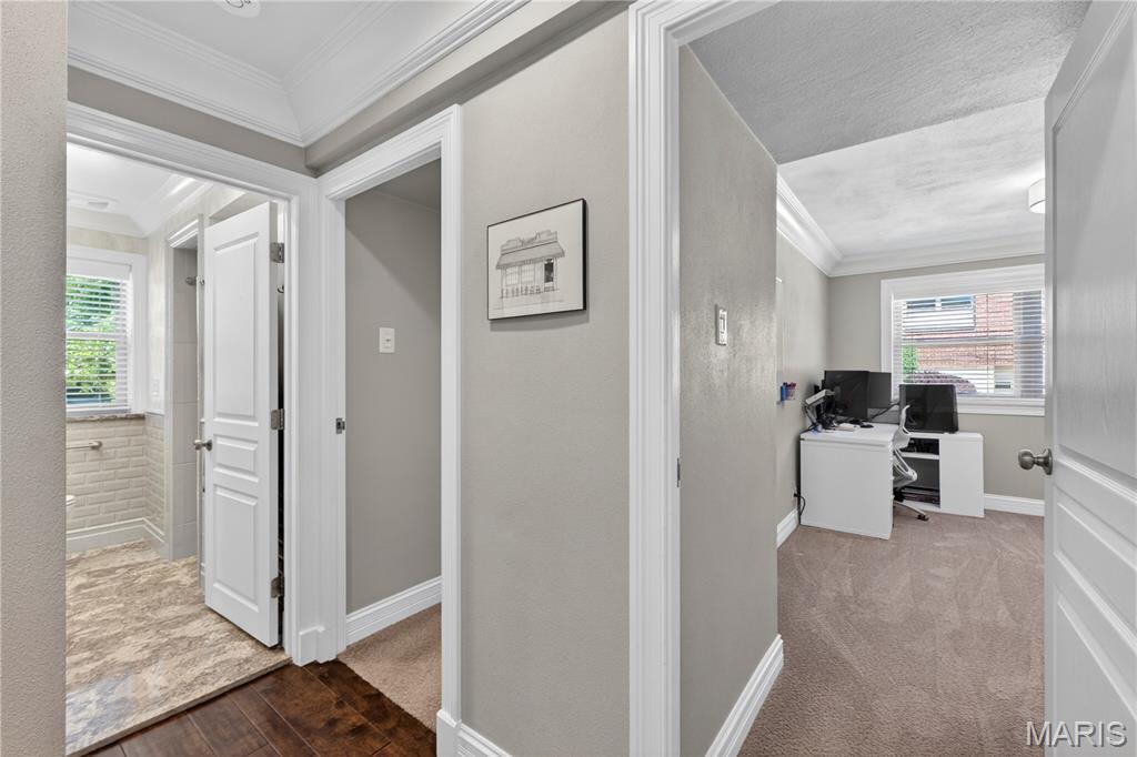 Delcrest Condo - Residential