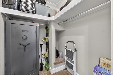 Tiny photo for 4 Delcrest Court #101, University City, MO 63124 (MLS # 26030525)