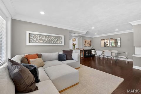Tiny photo for 4 Delcrest Court #101, University City, MO 63124 (MLS # 26030525)